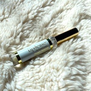 New Sealed Ooops Remover LipSense.